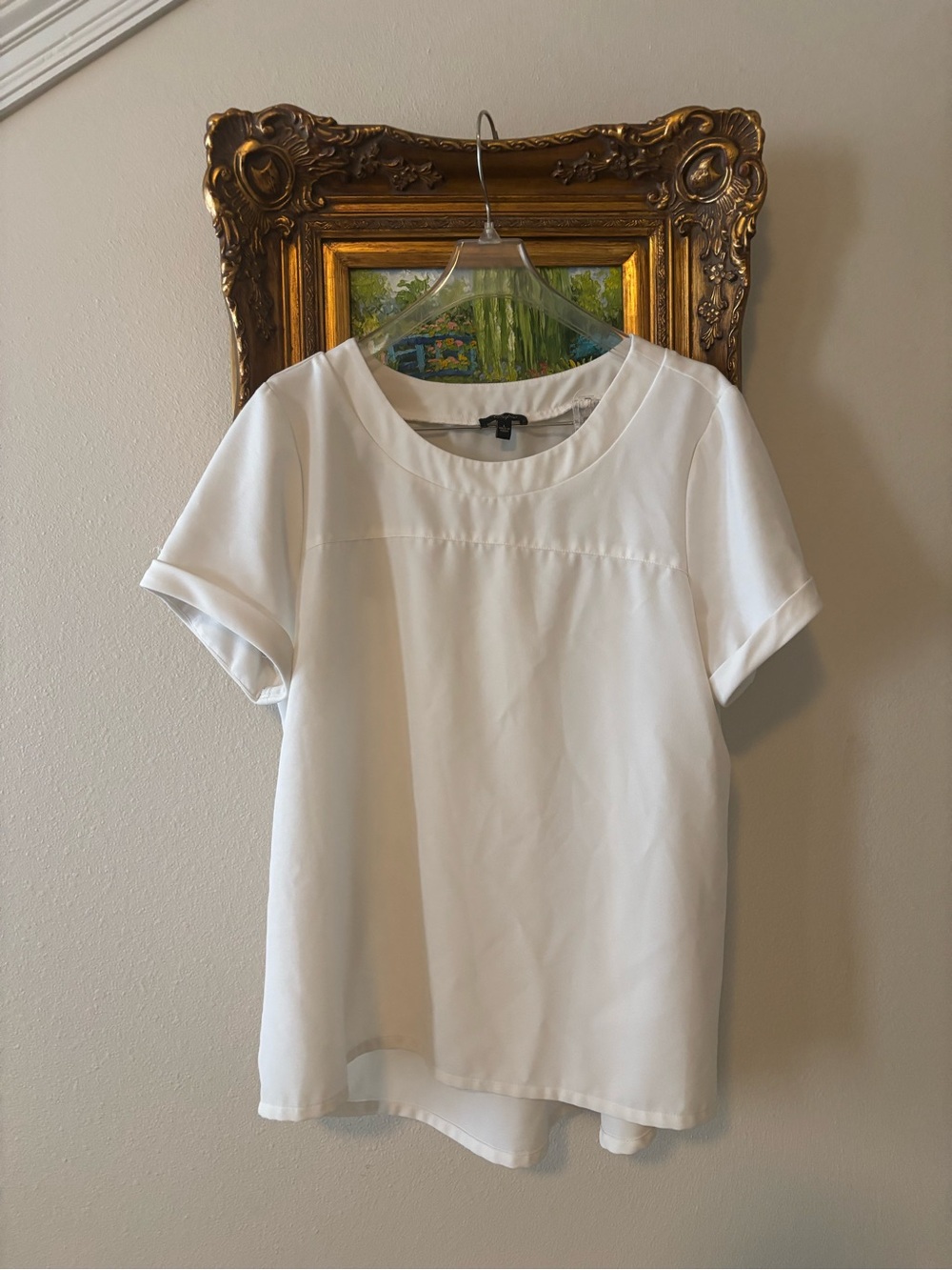 Cupio White Short Sleeve Scoop Neck Blouse